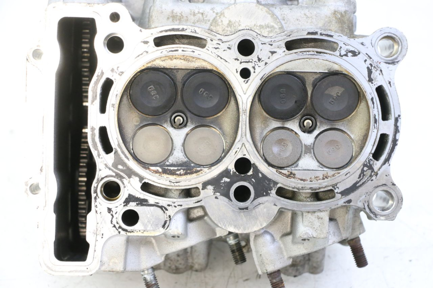 photo de CULATA YAMAHA YP T-MAX TMAX 530 (2017 - 2020) - Primer plano técnico