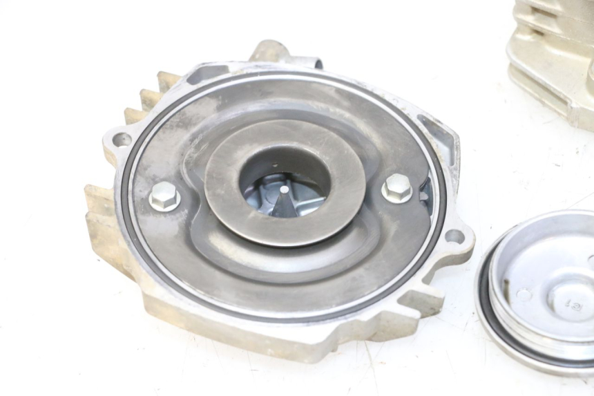 photo de CULATA YAMAHA YFM R RAPTOR 250 (2008 - 2014) - Primer plano de alta resolución