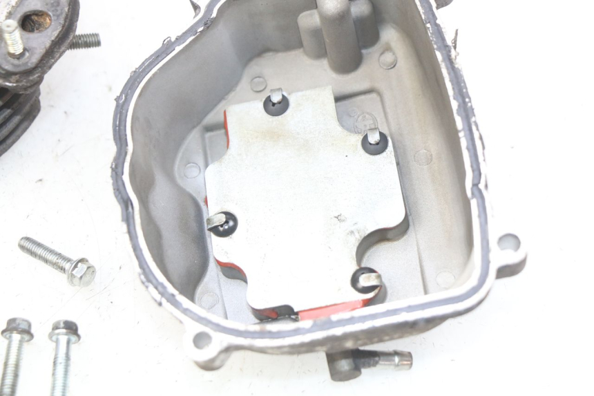 photo de CULATA YAMASAKI YM T 125 (2015 - 2020) - Enfoque en la estructura