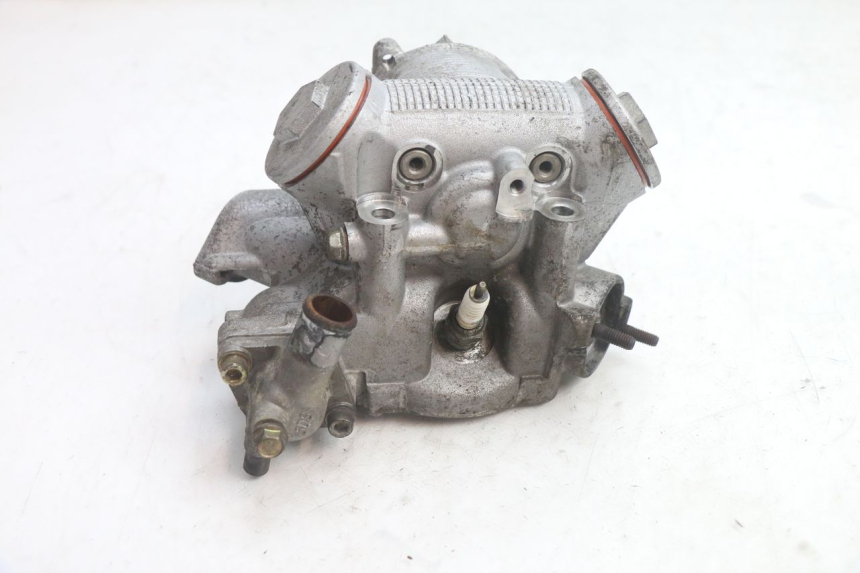 photo de CULATA YAMAHA YP MAJESTY 125 (1998 - 2001) - Detalle de la pieza