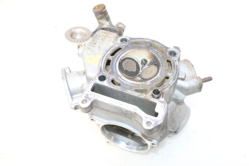 photo de CULATA YAMAHA YP MAJESTY 125 (1998 - 2001) - Primer plano de alta resolución