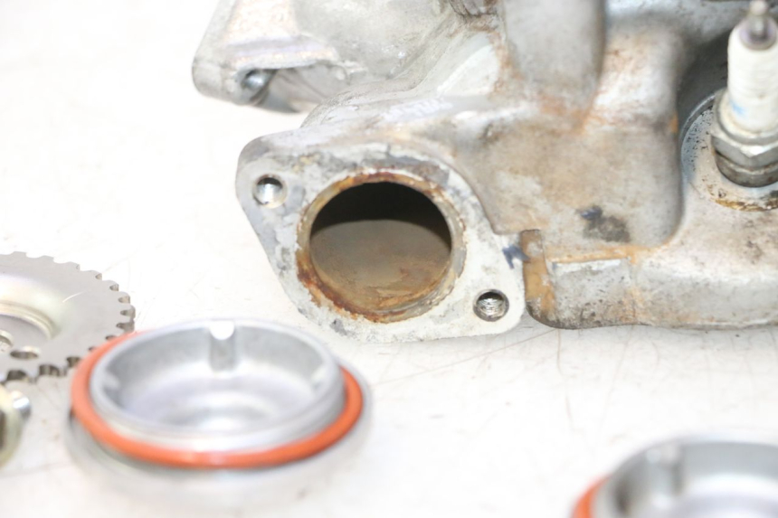 photo de CULATA YAMAHA YP MAJESTY 125 (1998 - 2001) - Inspección visual detallada