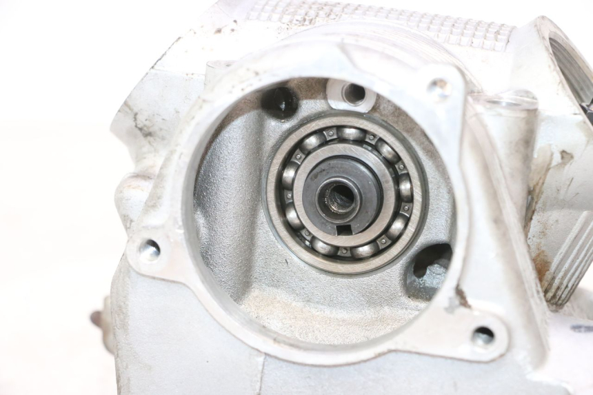 photo de CULATA YAMAHA YP MAJESTY 125 (1998 - 2001) - Detalle de la pieza
