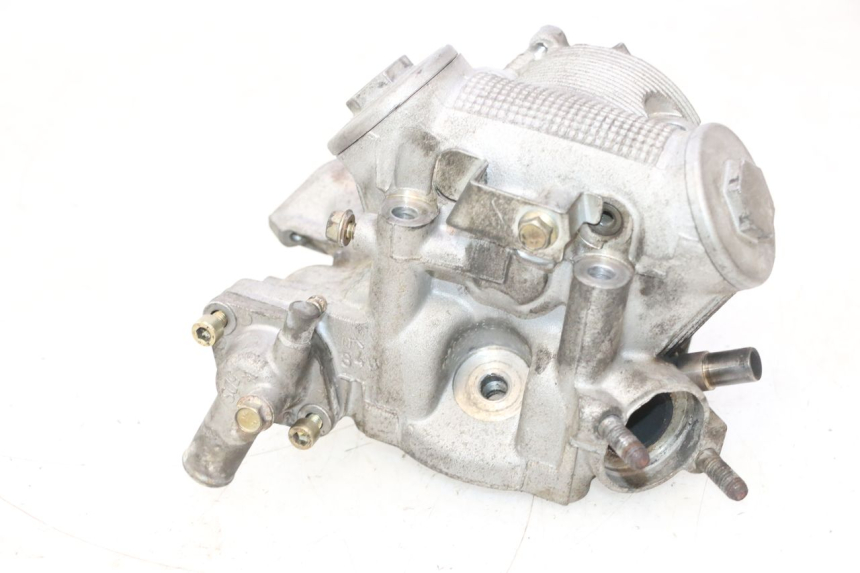 photo de CULATA YAMAHA YP MAJESTY 125 (2007 - 2010) - Detalles de los puntos de fijación