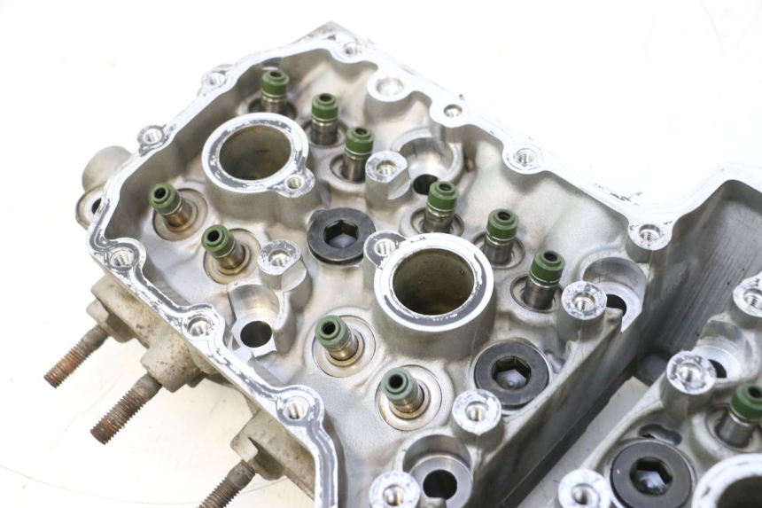 photo de CULATA YAMAHA YZF R GENESIS 750 (1993 - 1998) - Zoom calidad de ocasión
