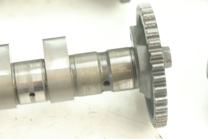 photo de CULATA YAMAHA YZF R6 600 (2008 - 2009) - Primer plano de alta resolución