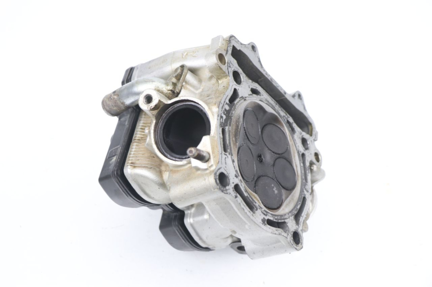 photo de CULATA YAMAHA YZF YZ-F 450 (2006 - 2009) - Zoom estado de uso