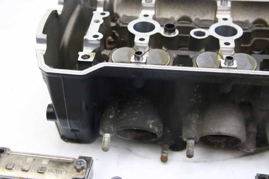 photo de CULATA KAWASAKI Z ABS 1000 (2014 - 2020) - Estado de la superficie y material