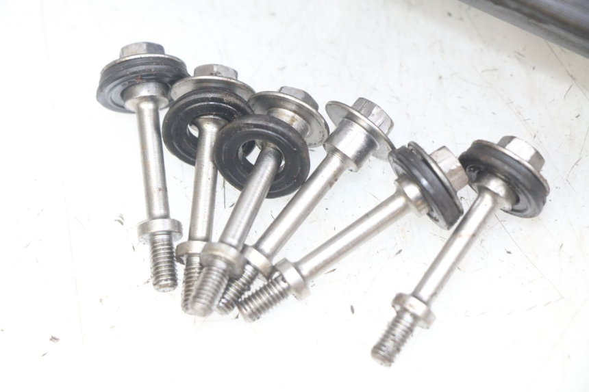 photo de CULATA KAWASAKI Z 750 (2007 - 2013) - Detalle de la pieza