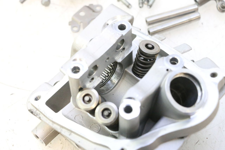 photo de CULATA PIAGGIO ZIP IGET 4T 50 (2021 - 2023) - Detalle de la pieza