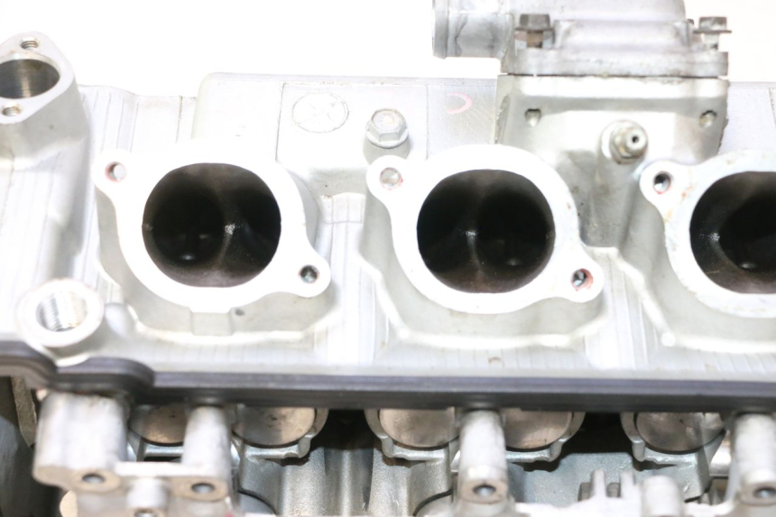 photo de CULATA KAWASAKI ZX-6R ZX6R 600 (2000 - 2002) - Características distintivas