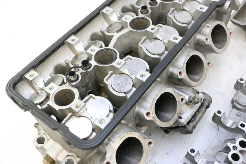 photo de CULATA KAWASAKI ZX-6R ZX6R 600 (2000 - 2002) - Zoom estado de uso