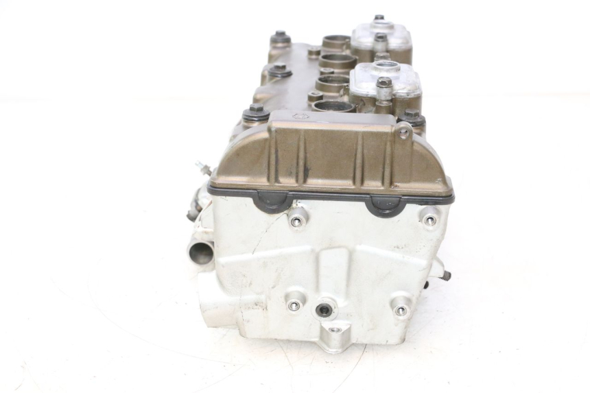 photo de CULATA KAWASAKI ZX-6R ZX6R 600 (2000 - 2002) - Primer plano técnico