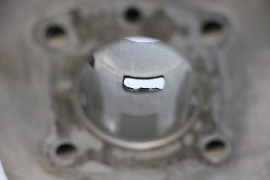 photo de CILINDRO PEUGEOT 103 SPX CLIP 50 (1989 - 1992) - Detalles de los puntos de fijación