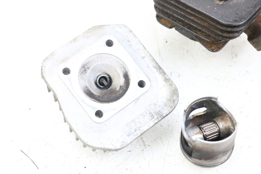 photo de CILINDRO PEUGEOT BUXY 50 (1993 - 1998) - Zoom sobre los componentes