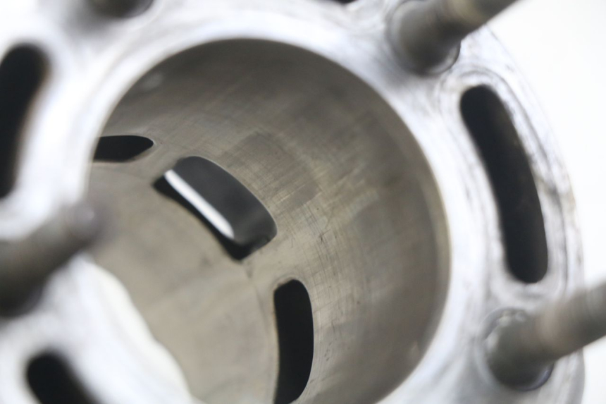 photo de CILINDRO HONDA CR 125 (1995 - 1997) - Detalles de los puntos de fijación