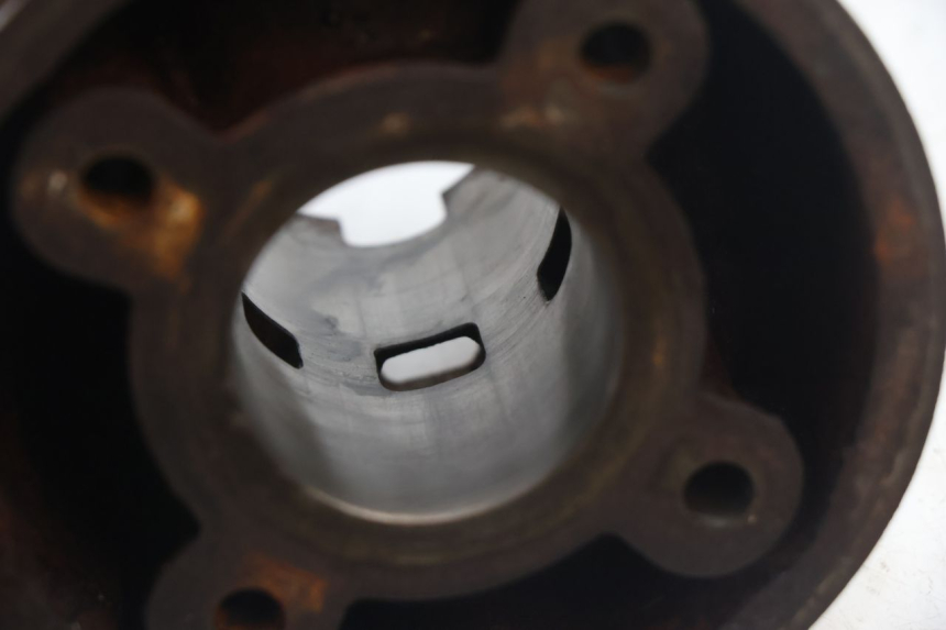 photo de CILINDRO HM HONDA DERAPAGE 50 (2007 - 2009) - Detalles de los puntos de fijación