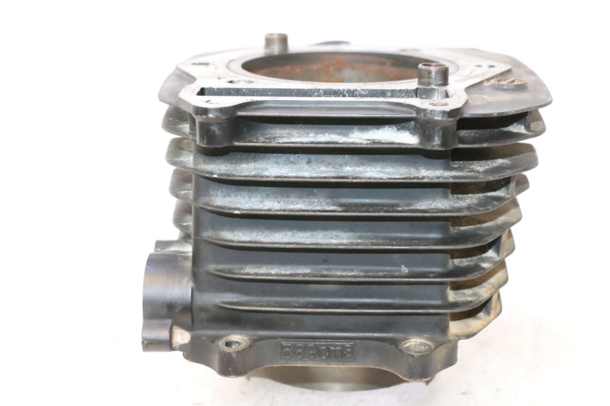 photo de CILINDRO SUZUKI DR S 600 (1985 - 1989) - Zoom sobre los componentes