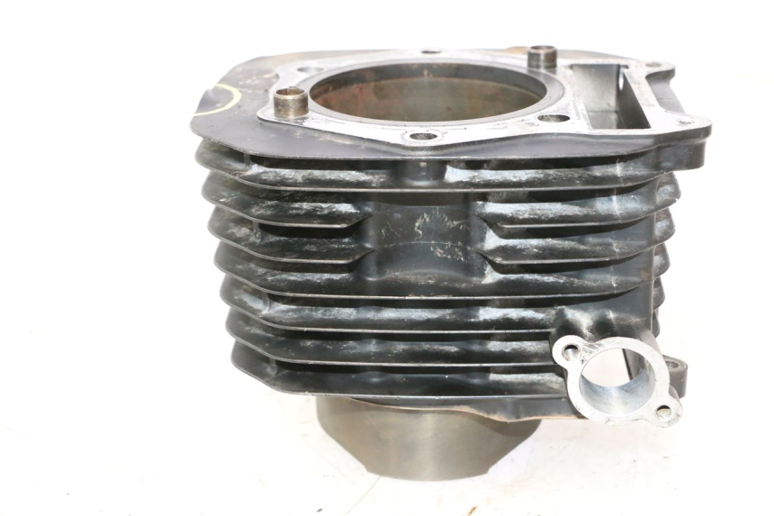 photo de CILINDRO SUZUKI DR S 600 (1985 - 1989) - Primer plano de alta resolución