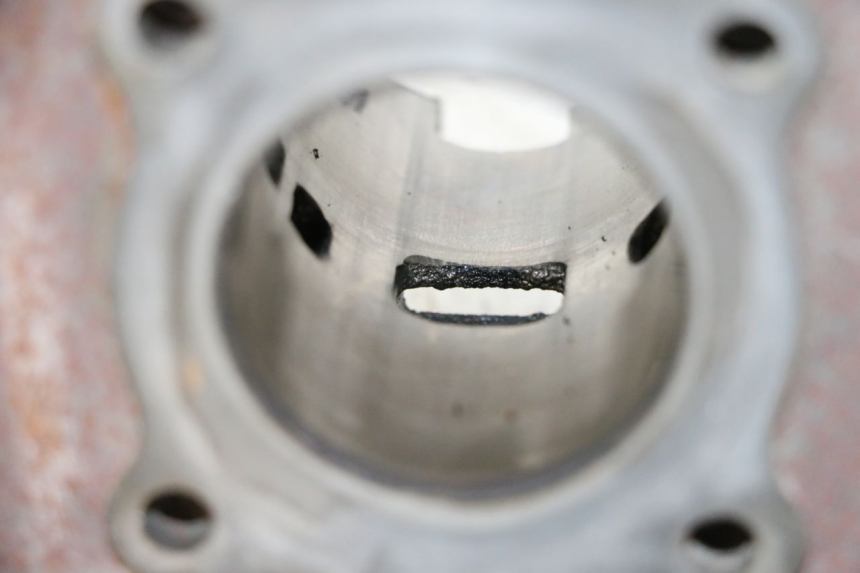 photo de CILINDRO PEUGEOT KISBEE 2T 50 (2010 - 2017) - Zoom estado de uso