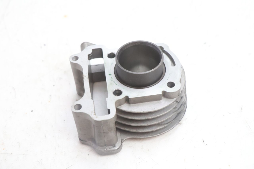photo de CILINDRO PEUGEOT KISBEE 4T 50 (2010 - 2017) - Recambio usado revisado