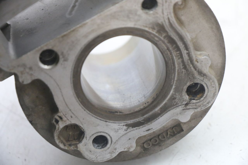 photo de CILINDRO PEUGEOT KISBEE 4T 50 (2018 - 2022) - Estado de la superficie y material