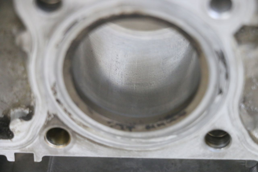 photo de CILINDRO PISTÓN KYMCO AGILITY 16+ 4T 50 (2018 - 2023) - Primer plano técnico