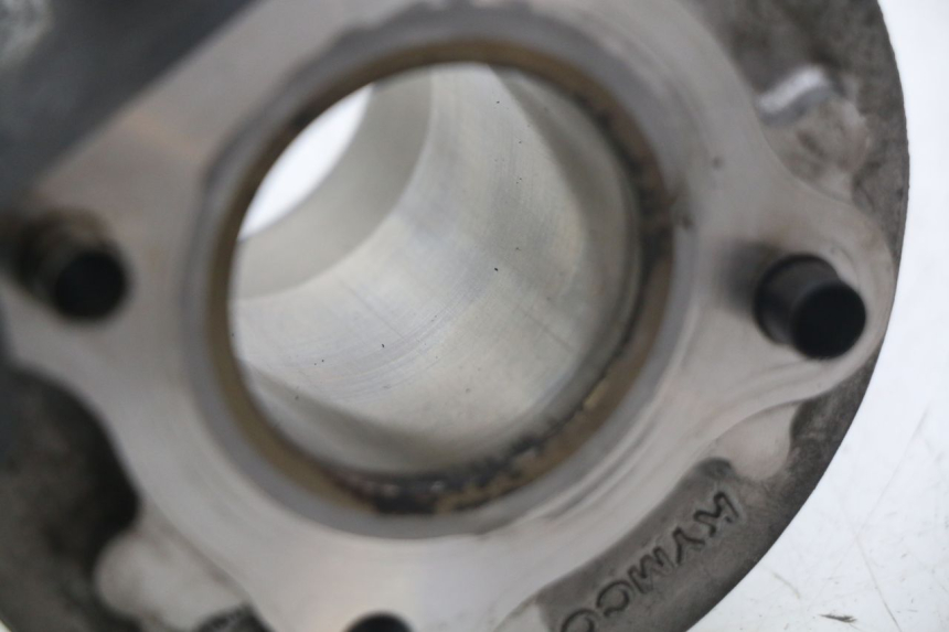 photo de CILINDRO PISTÓN KYMCO AGILITY 4T 50 (2005 - 2018) - Detalles de los puntos de fijación