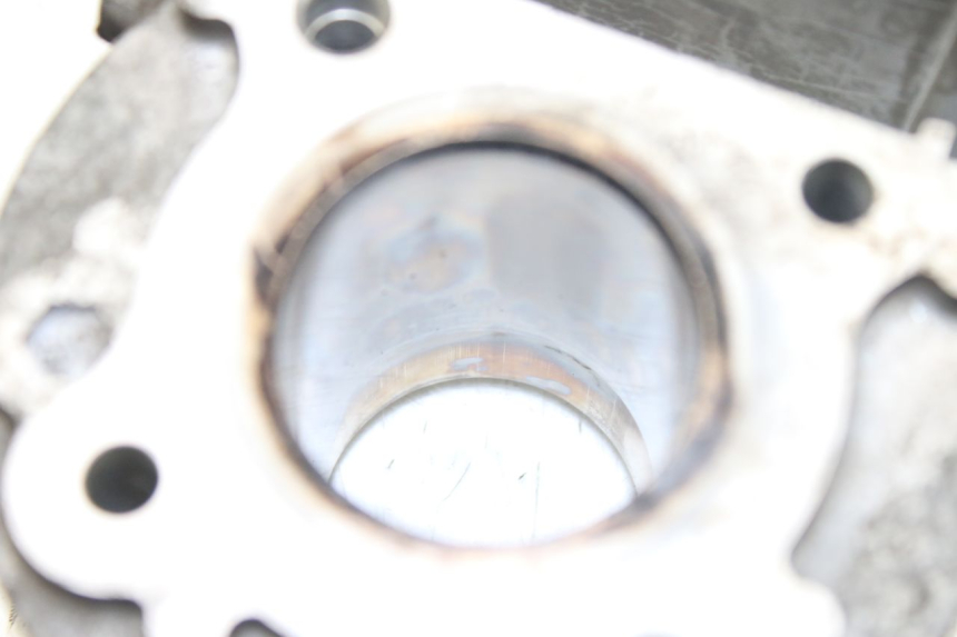 photo de CILINDRO PISTÓN KYMCO AGILITY 4T 50 (2005 - 2018) - Detalles de los puntos de fijación