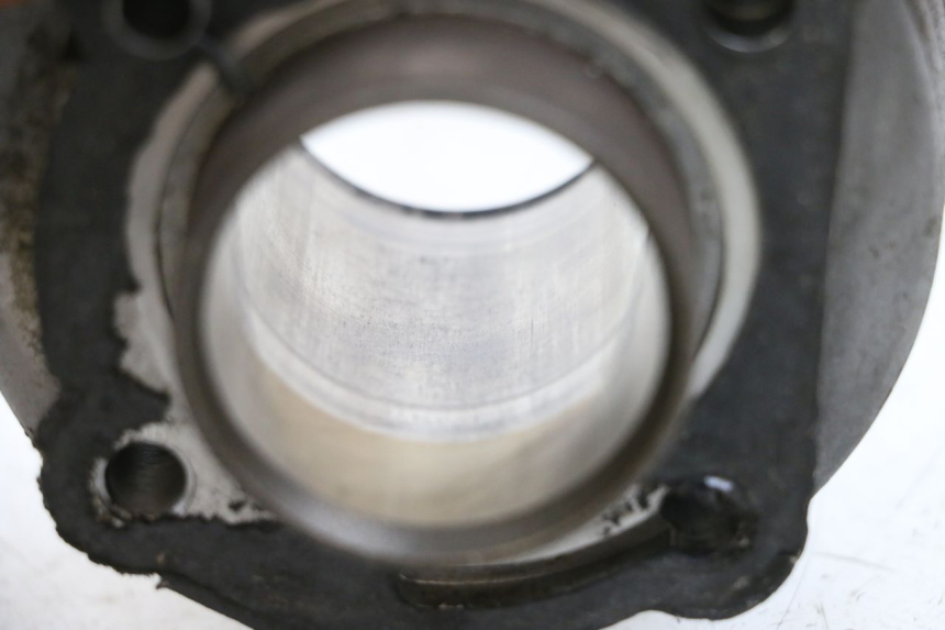 photo de CILINDRO PISTÓN KYMCO AGILITY 4T 50 (2005 - 2018) - Primer plano técnico