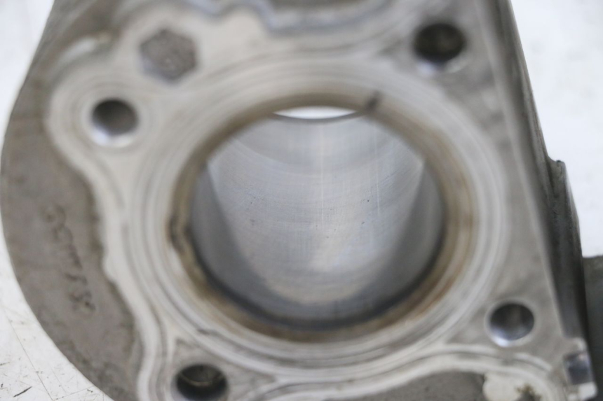 photo de CILINDRO PISTÓN KYMCO AGILITY 4T 50 (2018 - 2022) - Detalles de los puntos de fijación