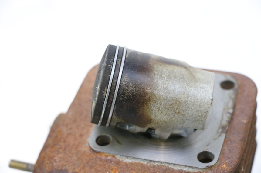 photo de CILINDRO PISTON KYMCO AGILITY FR 2T 50 (2012 - 2017) - Primer plano de alta resolución