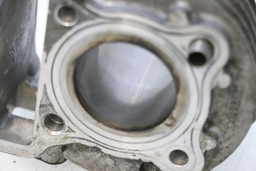 photo de CILINDRO PISTON KYMCO AGILITY PREMIUM 50 (2007 - 2010) - Otra vista del artículo
