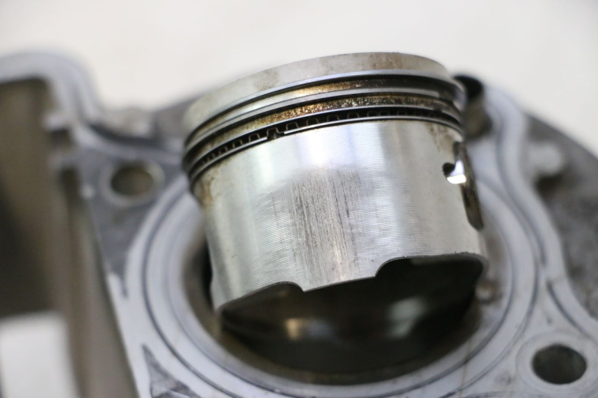 photo de CILINDRO PISTON KYMCO AGILITY PREMIUM 50 (2007 - 2010) - Enfoque en la estructura