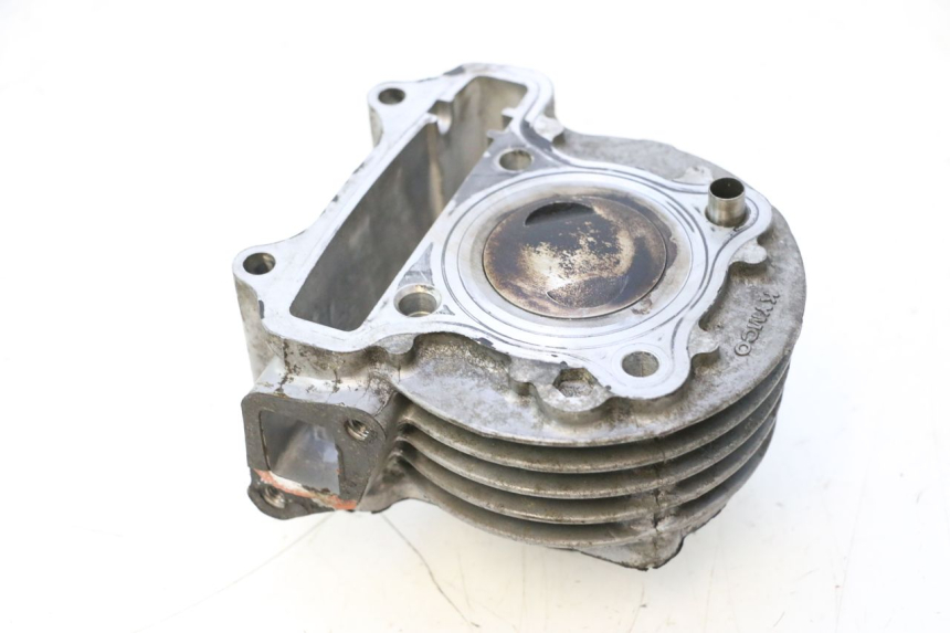 photo de CILINDRO PISTON KYMCO AGILITY PREMIUM 50 (2007 - 2010) - Primer plano técnico