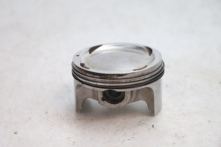 photo de CILINDRO Y PISTÓN TRASERO GILERA GP 800 (2007 - 2013) - Características distintivas