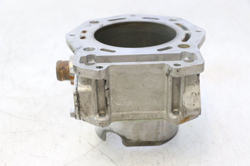 photo de CILINDRO Y PISTÓN DELANTERO GILERA GP 800 (2007 - 2013) - Primer plano técnico