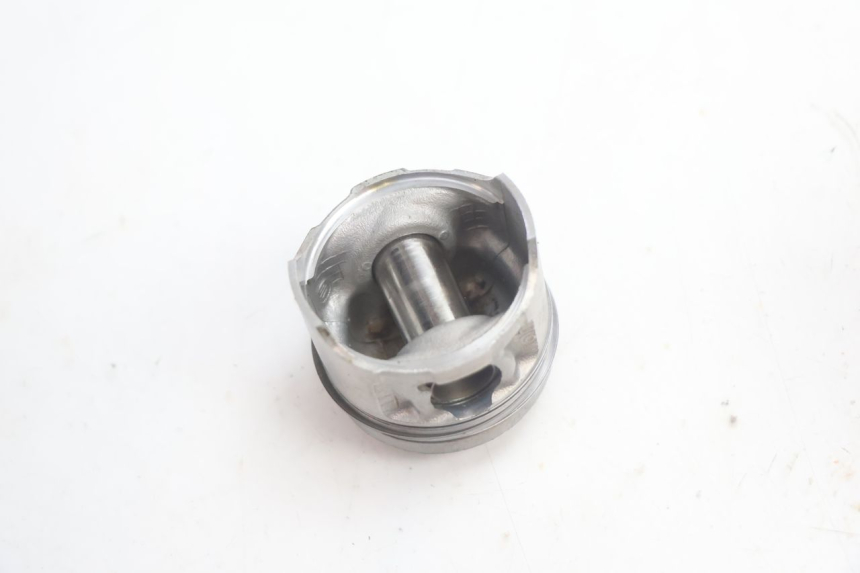 photo de CILINDRO Y PISTÓN DELANTERO HONDA XLV VARADERO 125 (2007 - 2012) - Zoom calidad de ocasión