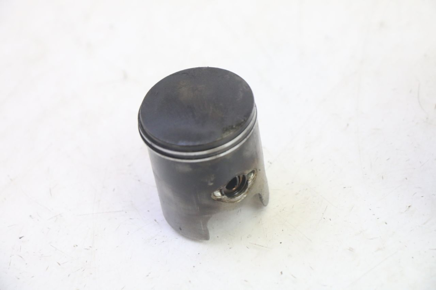 photo de CILINDRO PISTÓN MBK BOOSTER SPIRIT 50 (2004 - 2017) - Detalles de los puntos de fijación