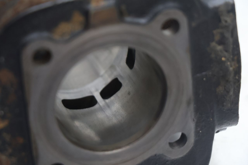 photo de CILINDRO PISTON MBK BOOSTER SPIRIT 50 (1996 - 1999) - Zoom calidad de ocasión