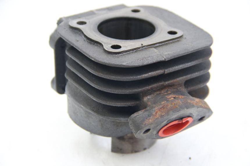 photo de CILINDRO PISTÓN MBK BOOSTER SPIRIT NAKED 50 (2004 - 2017) - Detalles de los puntos de fijación