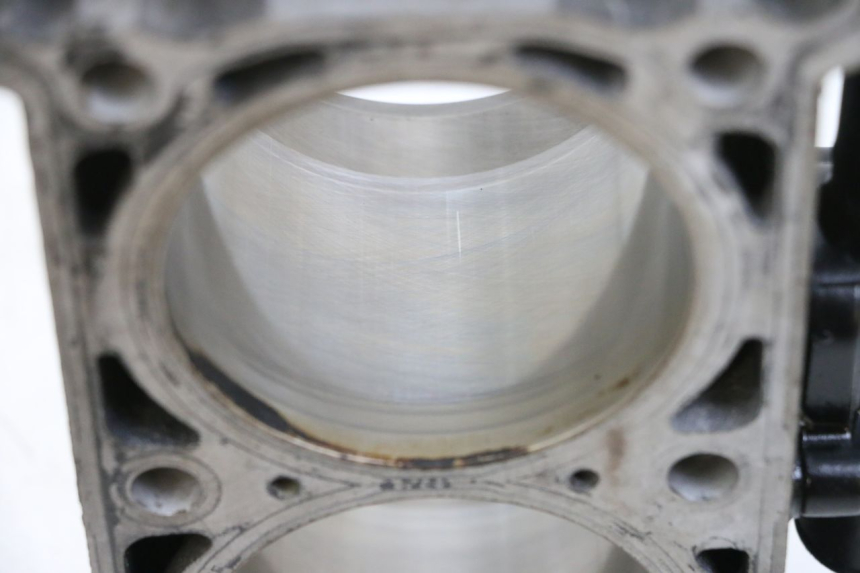 photo de CILINDRO PISTON MV AGUSTA BRUTALE R WALLY 910 (2008 - 2008) - Zoom sobre los componentes