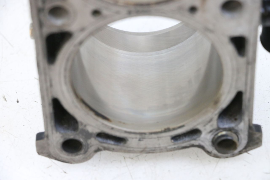 photo de CILINDRO PISTON MV AGUSTA BRUTALE R WALLY 910 (2008 - 2008) - Primer plano de alta resolución