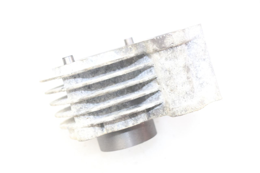 photo de CILINDRO PISTÓN BAOTIAN BT 50 QT-12 50 (2007 - 2009) - Primer plano técnico