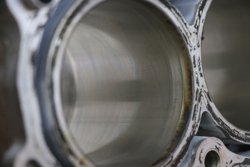 photo de CILINDRO PISTON SUZUKI BURGMAN 650 (2013 - 2020) - Primer plano de alta resolución