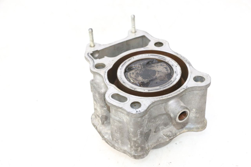 photo de CILINDRO PISTÓN SUZUKI BURGMAN 125 (2007 - 2014) - Primer plano técnico
