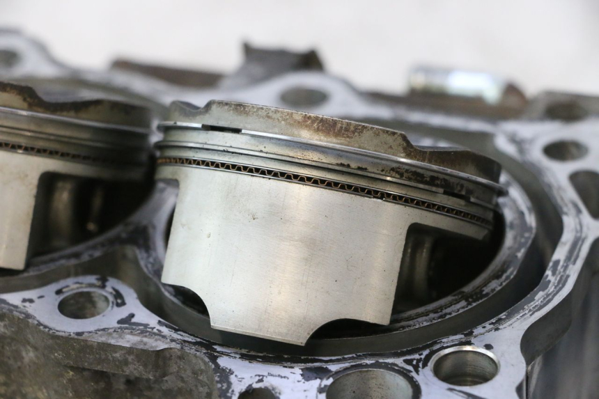 photo de CILINDRO PISTON SUZUKI BURGMAN EXECUTIVE ABS 650 (2006 - 2012) - Perfil de la pieza de repuesto