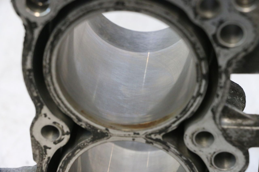 photo de CILINDRO PISTON SUZUKI BURGMAN EXECUTIVE ABS 650 (2006 - 2012) - Zoom estado de uso