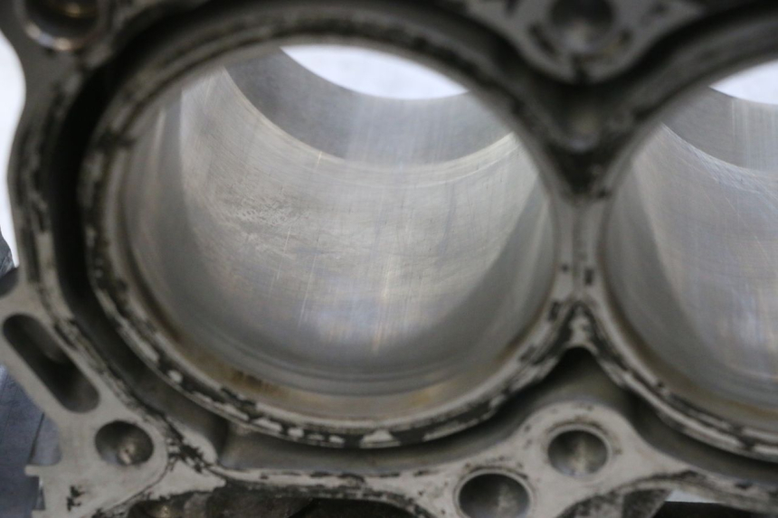 photo de CILINDRO PISTON SUZUKI BURGMAN EXECUTIVE ABS 650 (2006 - 2012) - Primer plano técnico