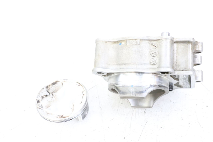 photo de CILINDRO PISTON HONDA CRF R 250 (2020 - 2021) - Enfoque en la estructura